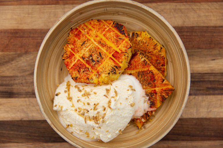 Braai’ed Pineapple Dessert
