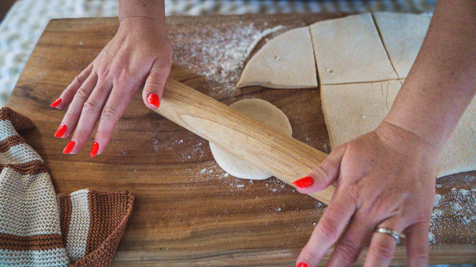 Roosterkoek Cheeseburgers: A South African Twist on the Classic Burger: step 4