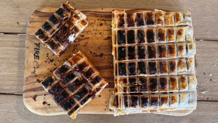 Aussie snag and cheese puff pastry braai pie